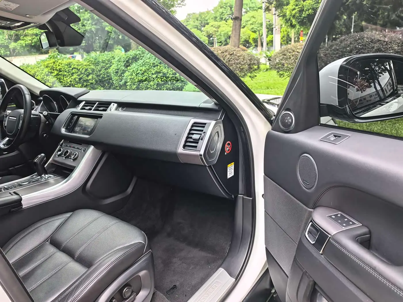 Land Rover Range Rover Sport 2017 — Photo 10/20