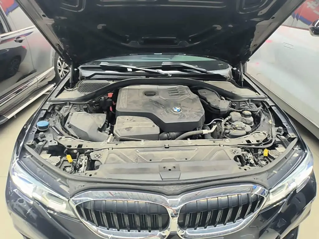BMW 3 Series 2021 — Photo 20/20