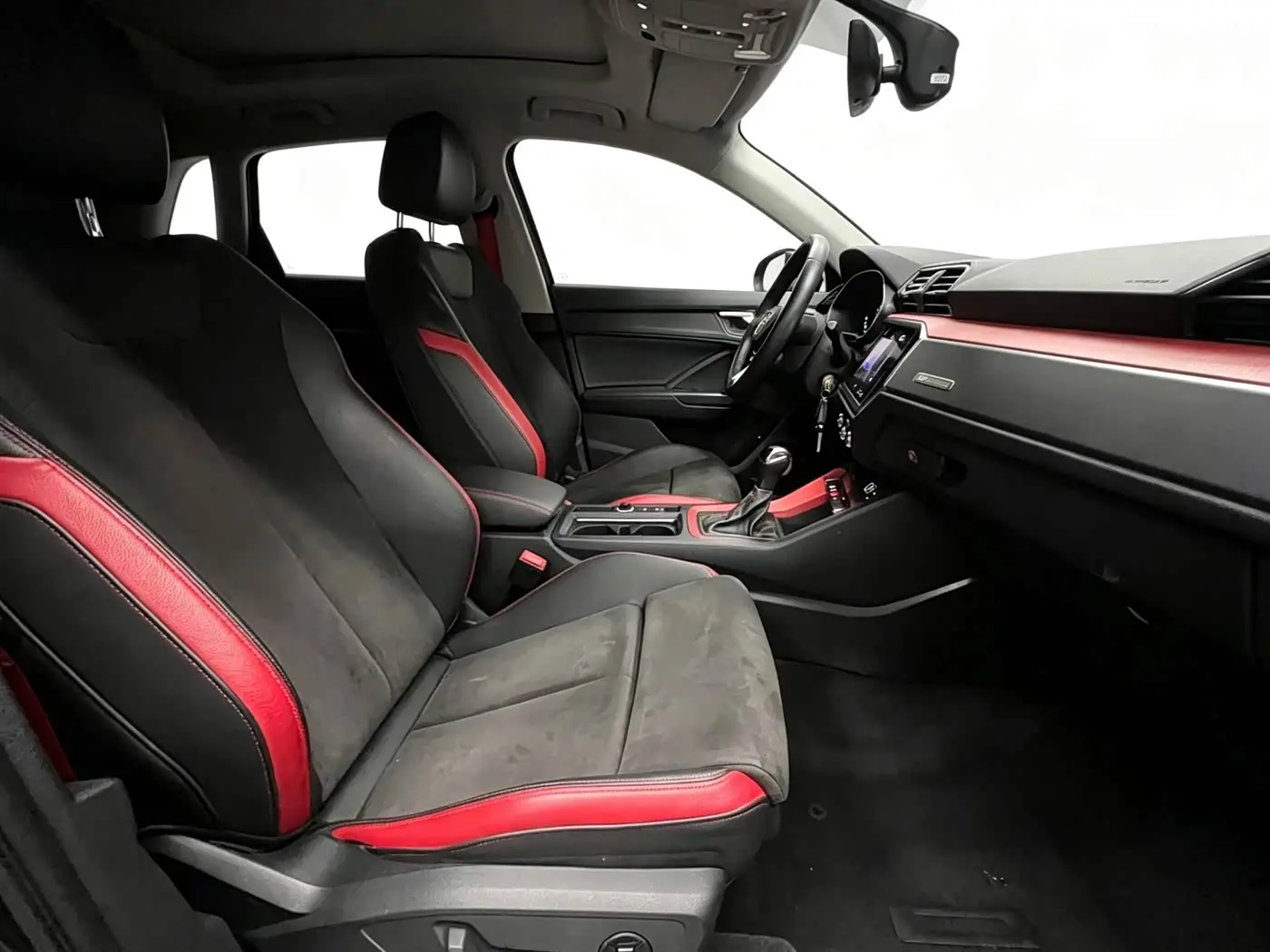 Audi Q3 2020 — Photo 14/16