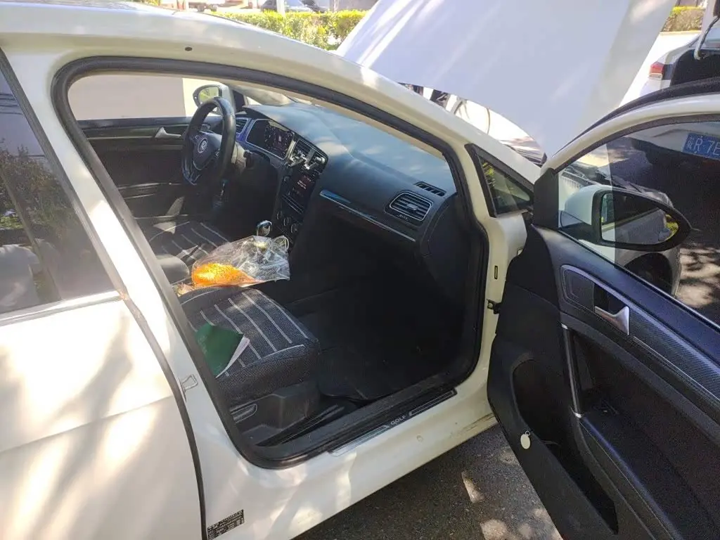 Volkswagen Golf 2020 — Şəkil 18/20