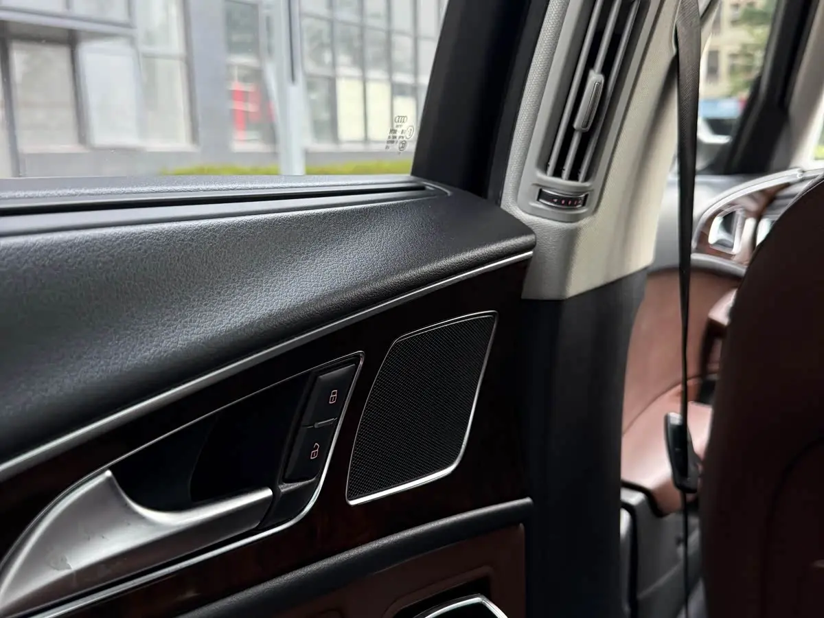 Audi A6L 2016 — Photo 9/15