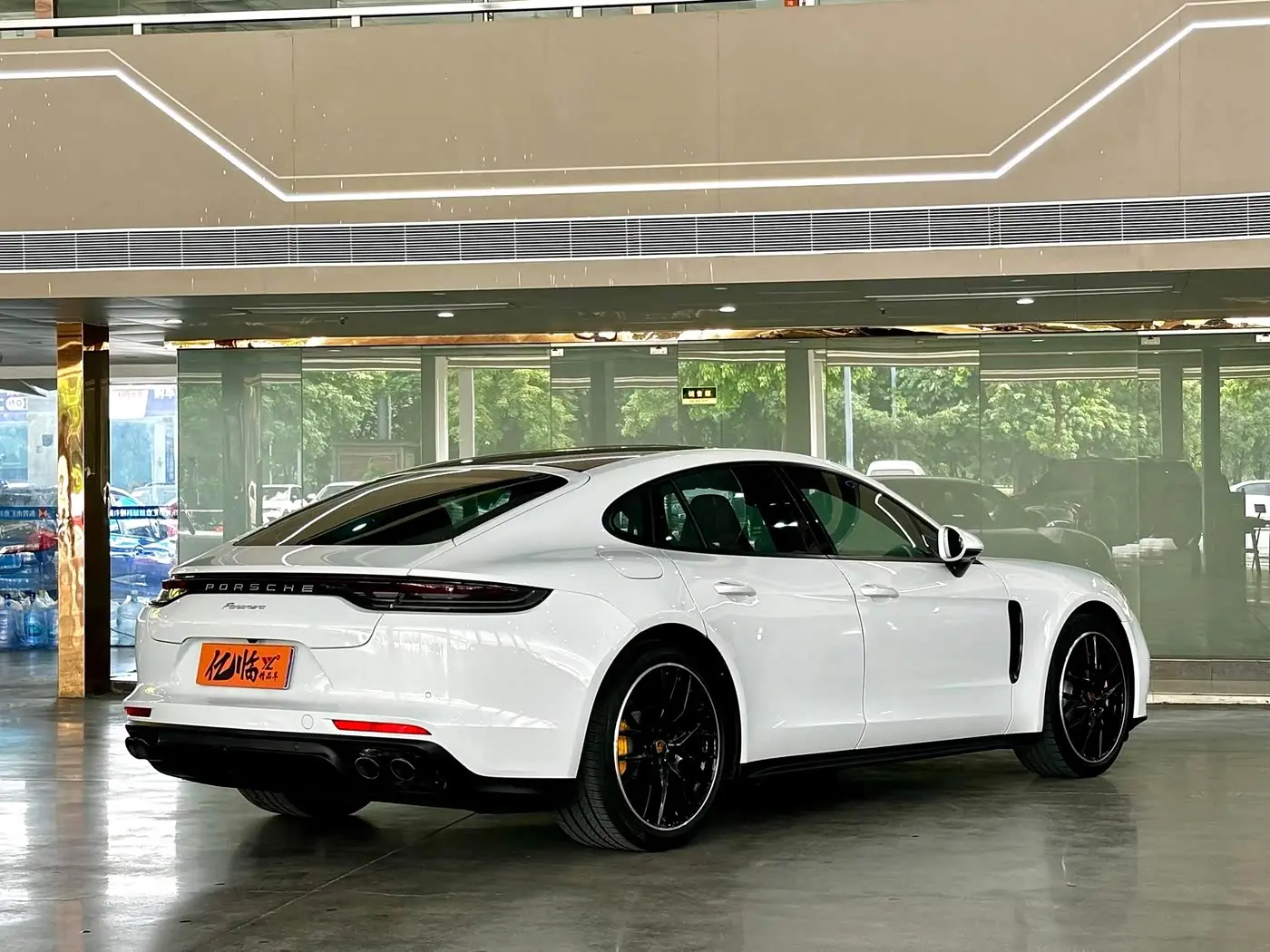 Porsche Panamera 2021 — Photo 13/16
