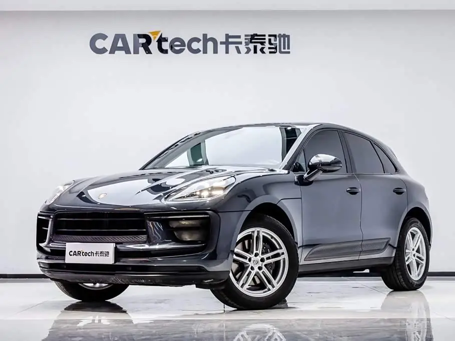 Porsche Macan 2023 — Фото 1/20