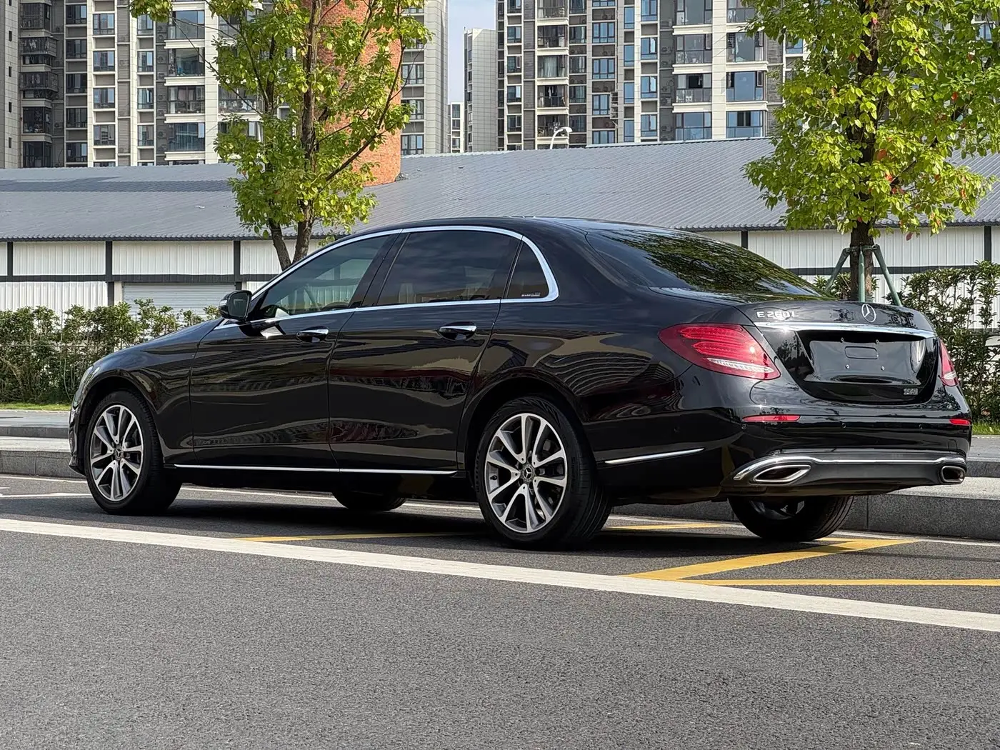Mercedes-Benz E-Class 2019 — Фото 14/16