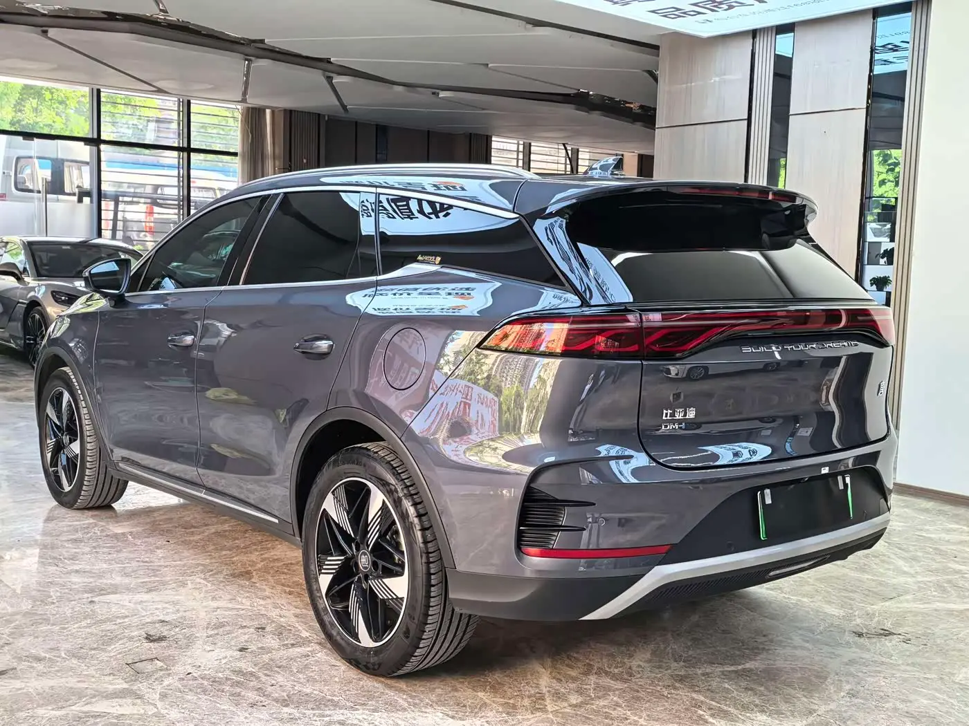 BYD Tang New Energy 2024 — Фото 5/19