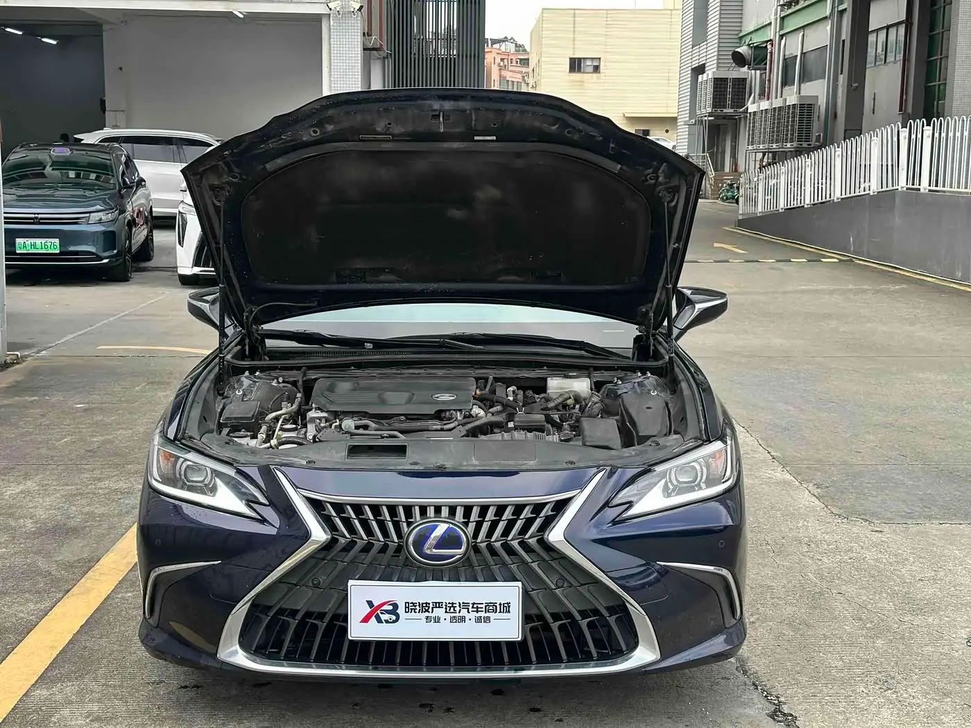 Lexus ES 2022 — Photo 6/20
