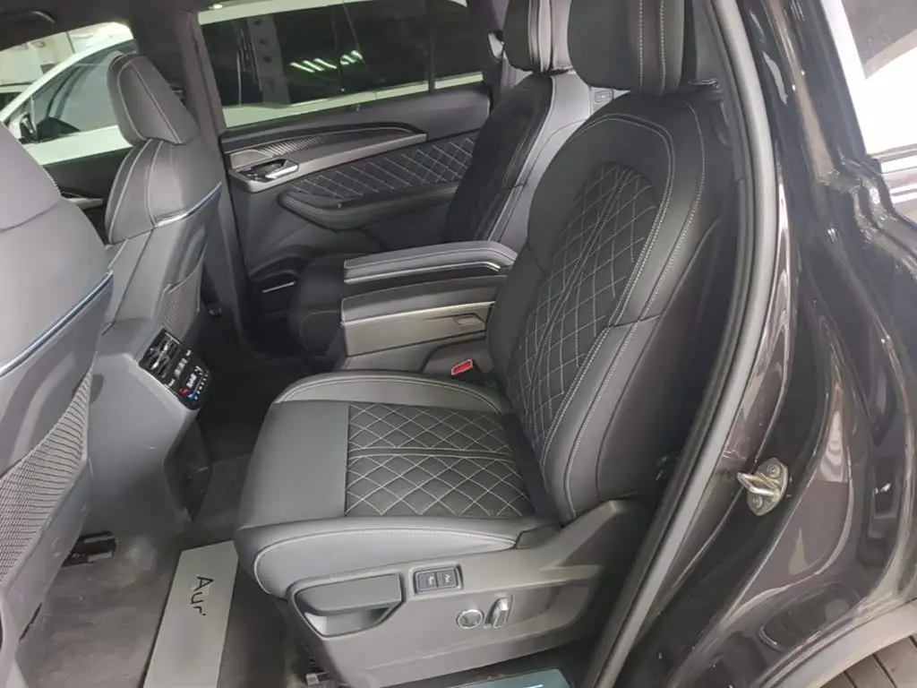 Audi Q6 2026 — ფოტო 17/20