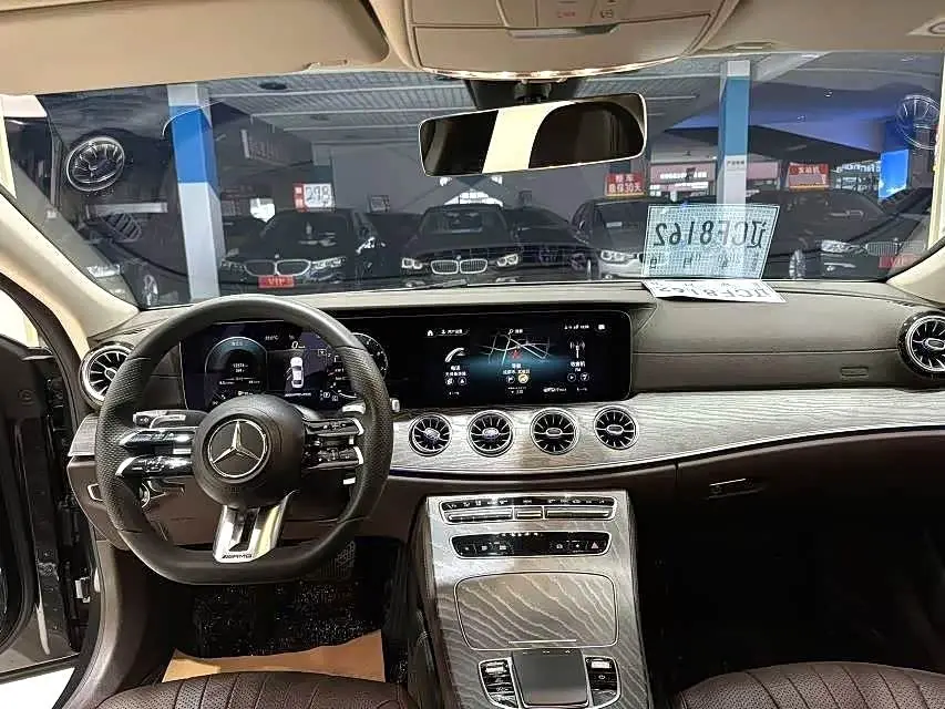 Mercedes-Benz CLS 2021 — Photo 2/7