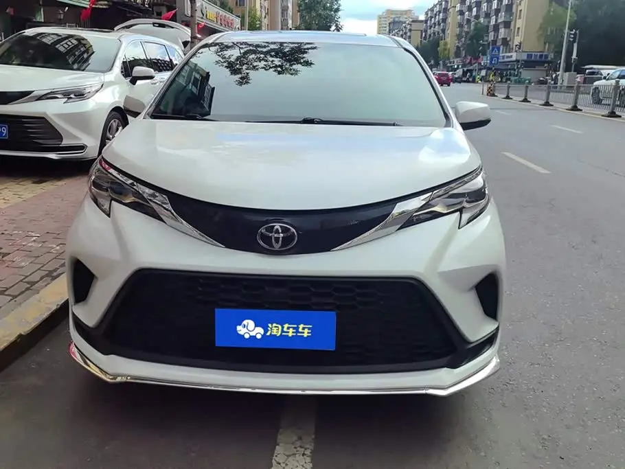 Toyota Granvia 2024 — Şəkil 2/16