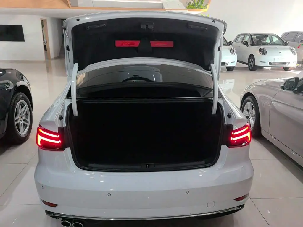 Audi A3 2021 — Şəkil 16/20