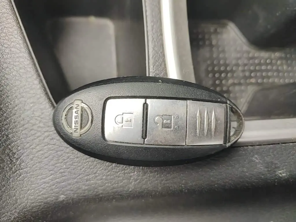 Nissan Terra 2023 — Photo 9/20