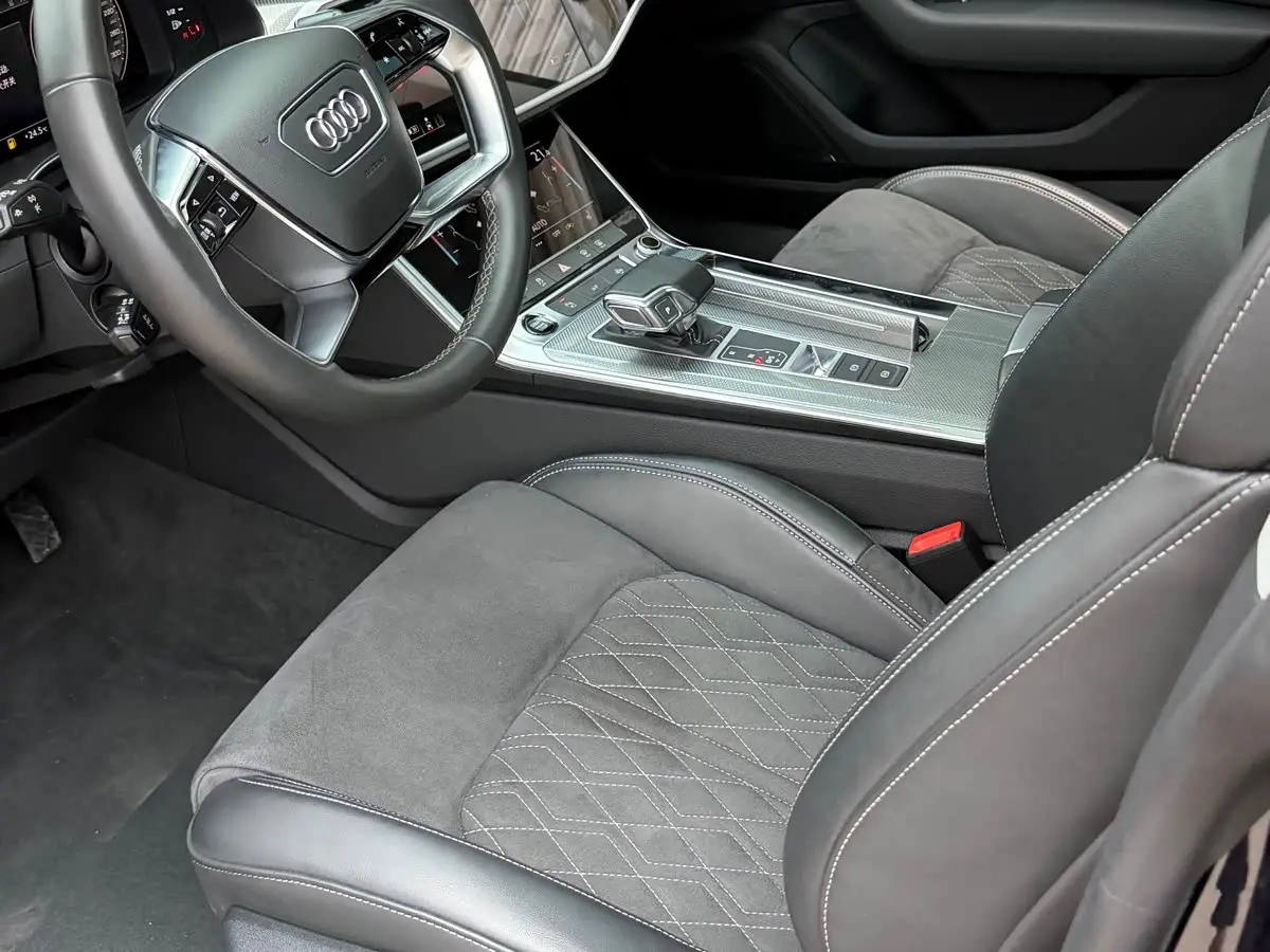 Audi A7L 2024 — Şəkil 8/15