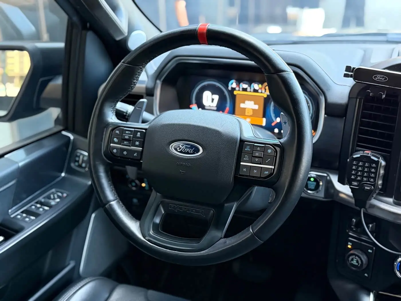 Ford F-150 Raptor 2024 — Şəkil 10/17