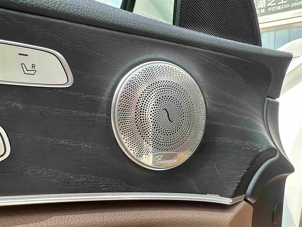 Mercedes-Benz E-Class 2018 — Фото 18/20