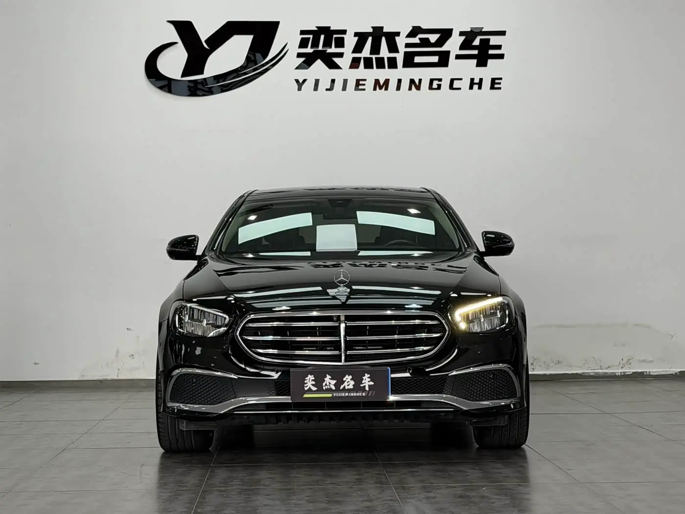 Mercedes-Benz E-Class 2022 — Фото 2/17
