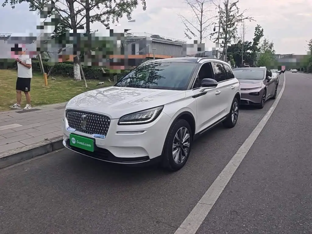 Lincoln Adventurer, 2022
