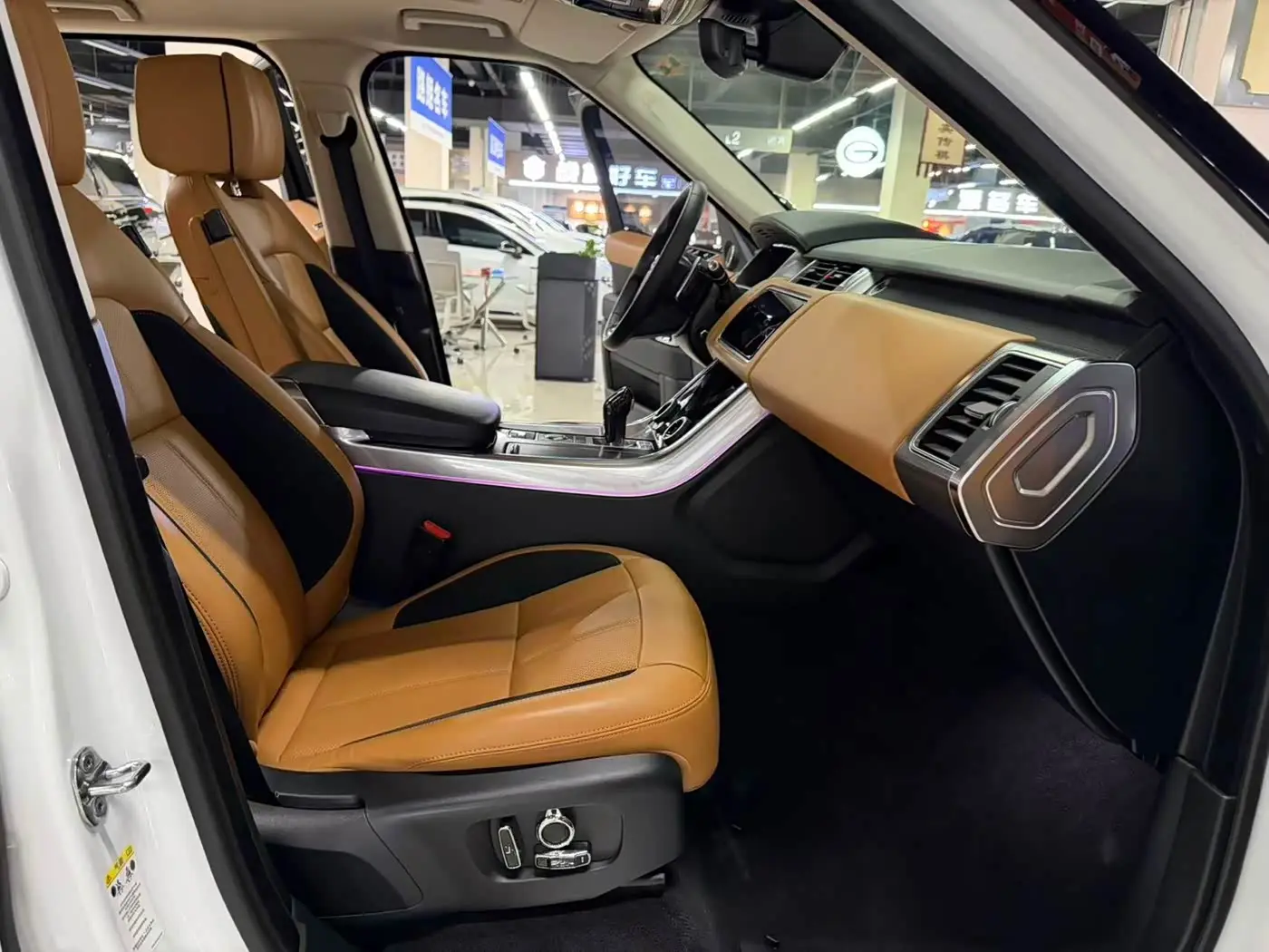Land Rover Range Rover Sport 2020 — Şəkil 10/17