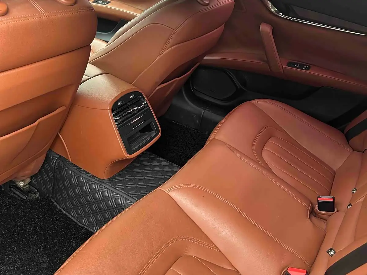 Maserati Quattroporte 2016 — Şəkil 6/16