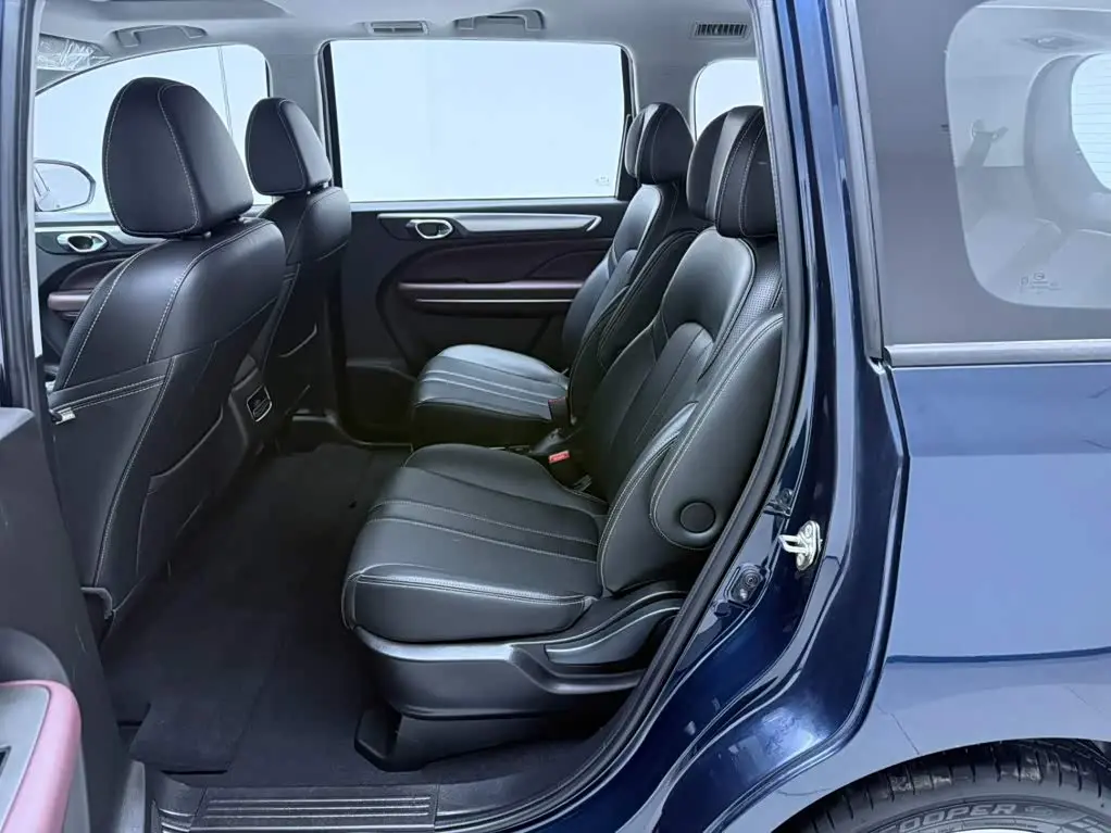 GAC Trumpchi Trumpchi M6 2023 — Фото 17/20