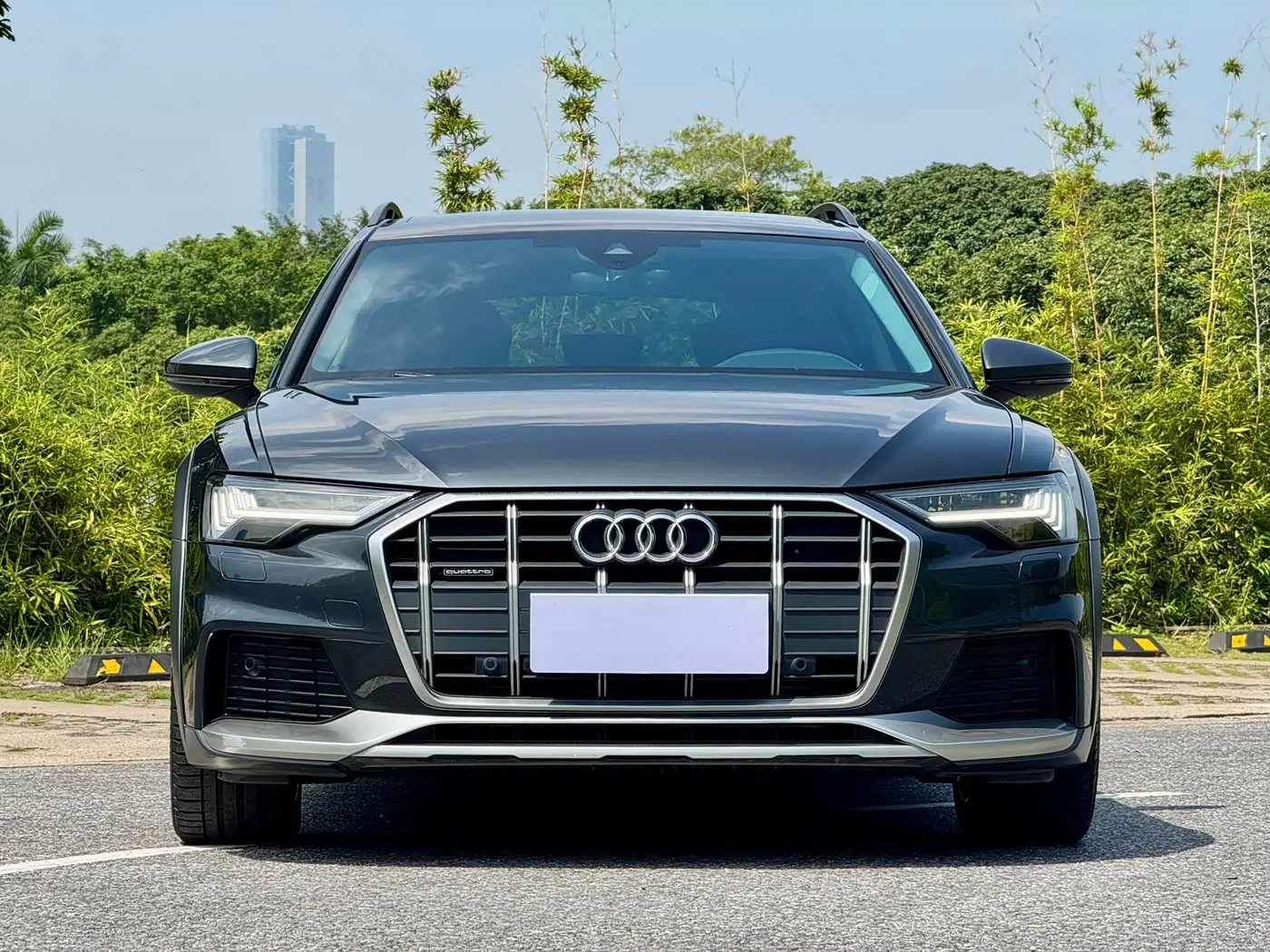 Audi A6 2022 — Photo 2/20