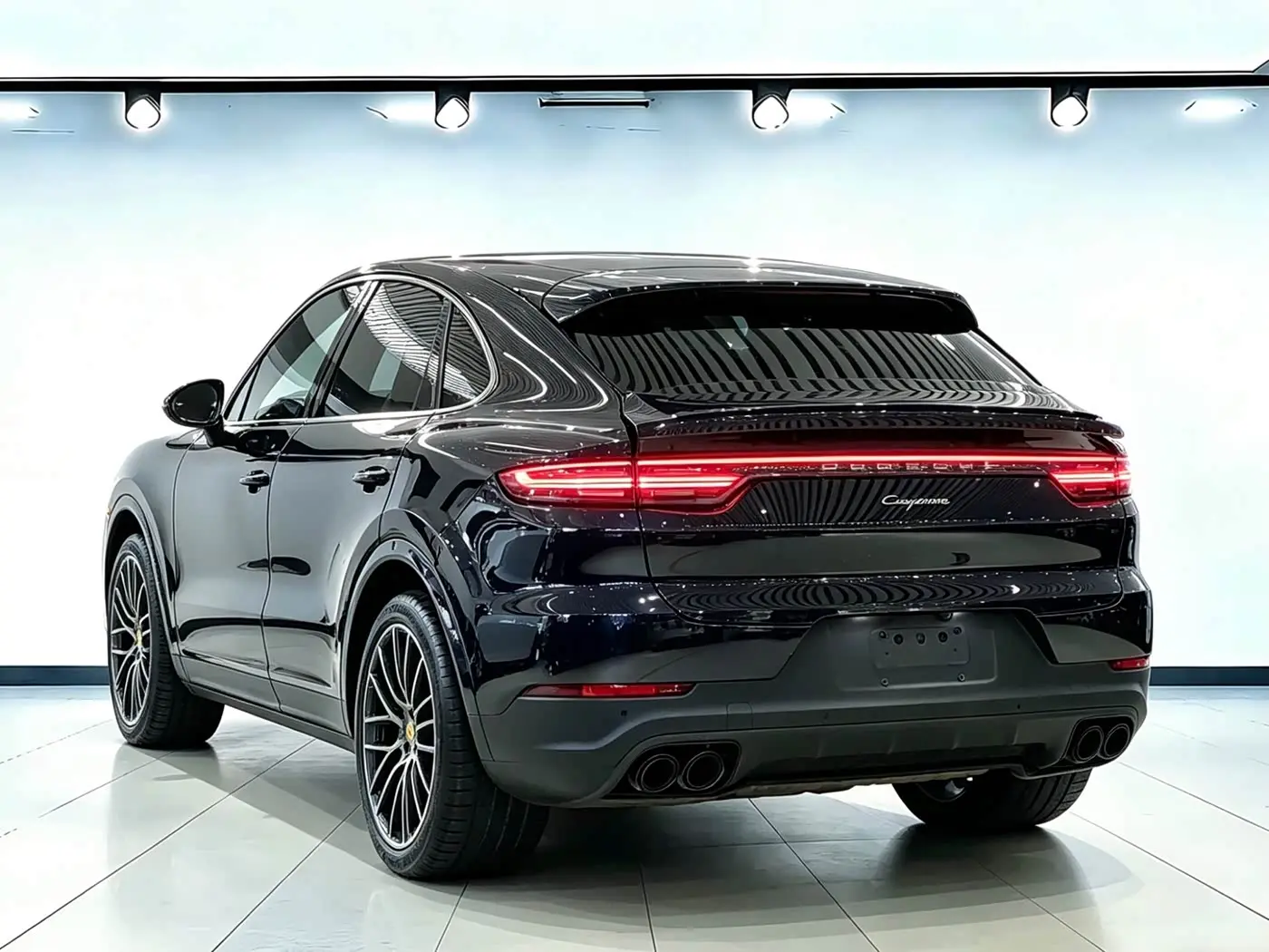 Porsche Cayenne 2023 — Photo 4/13