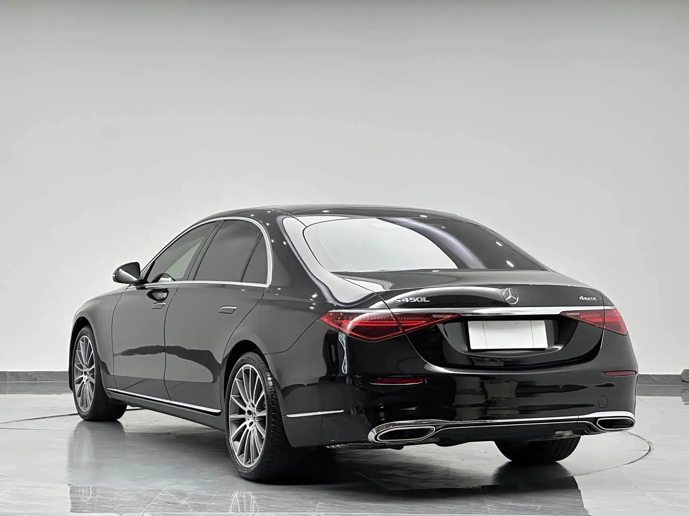 Mercedes-Benz S-Class 2022 — Photo 6/20