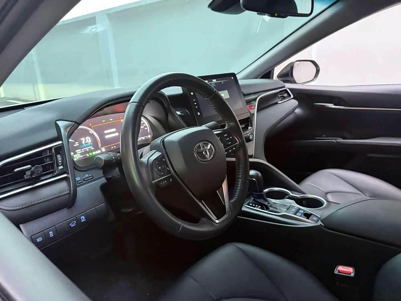Toyota Camry 2021 — Şəkil 8/18