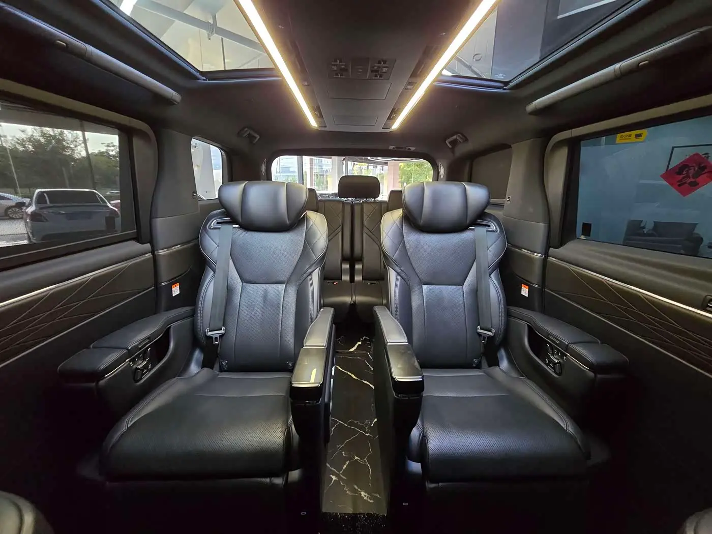 Toyota Vellfire 2023 — Şəkil 4/9