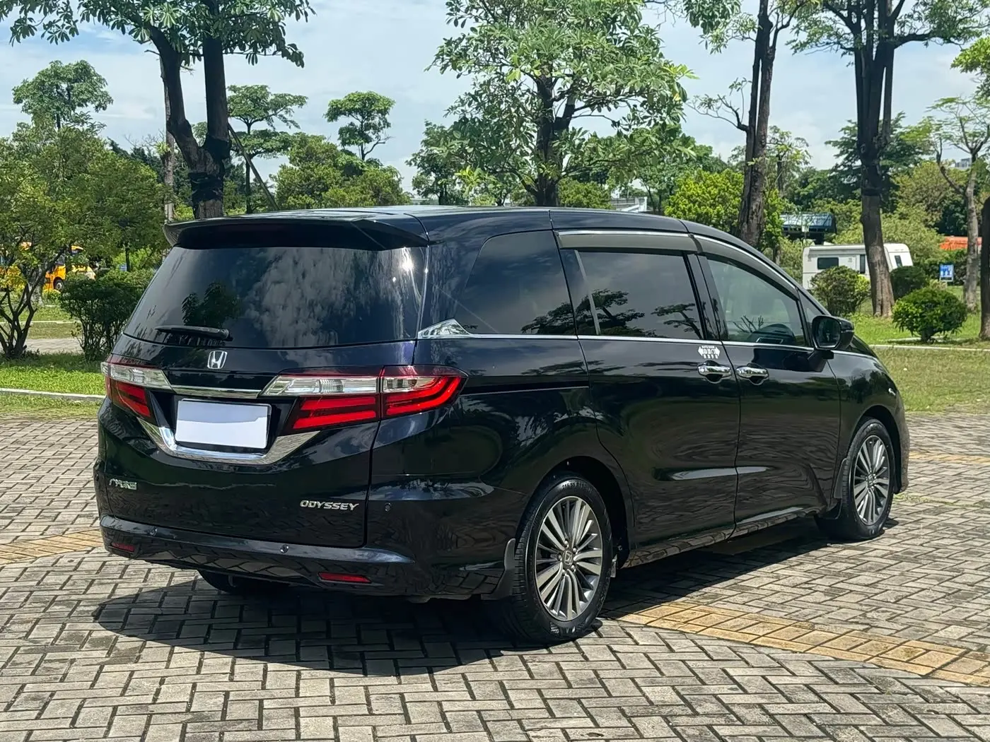 Honda Odyssey 2018 — Photo 15/18