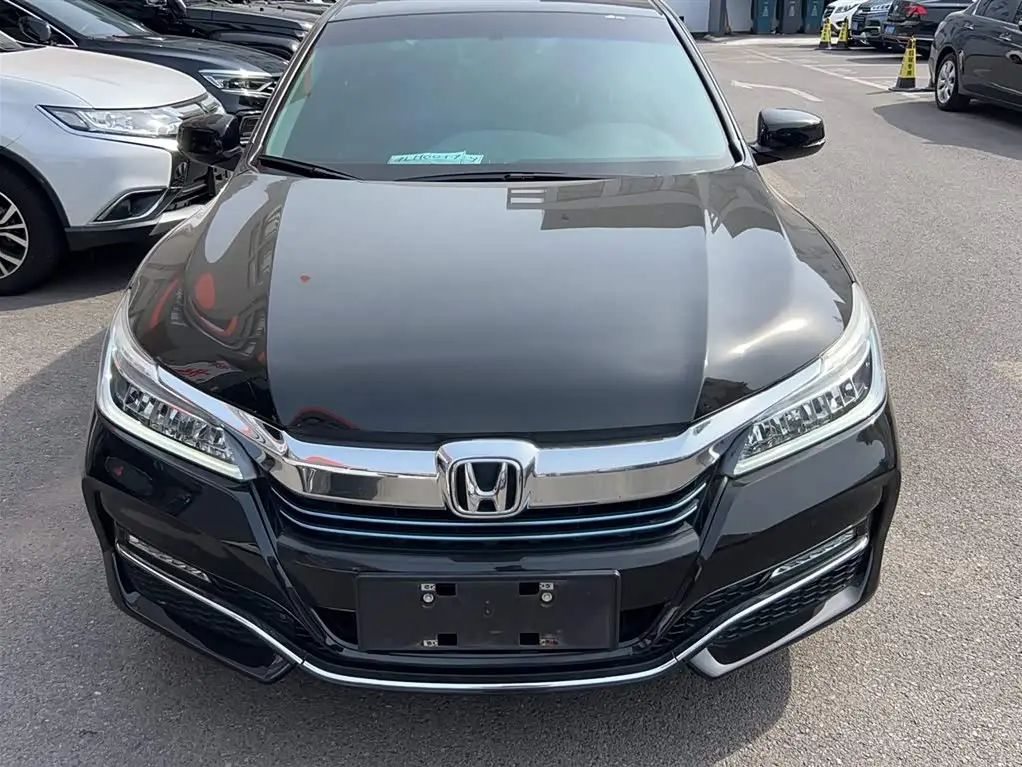 Honda Accord 2017 — Şəkil 18/20