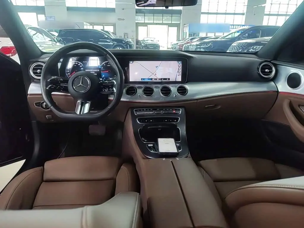 Mercedes-Benz E-Class 2023 — Şəkil 10/20