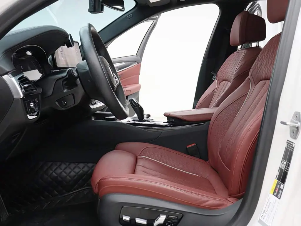 BMW 5 Series New Energy 2023 — Photo 2/20