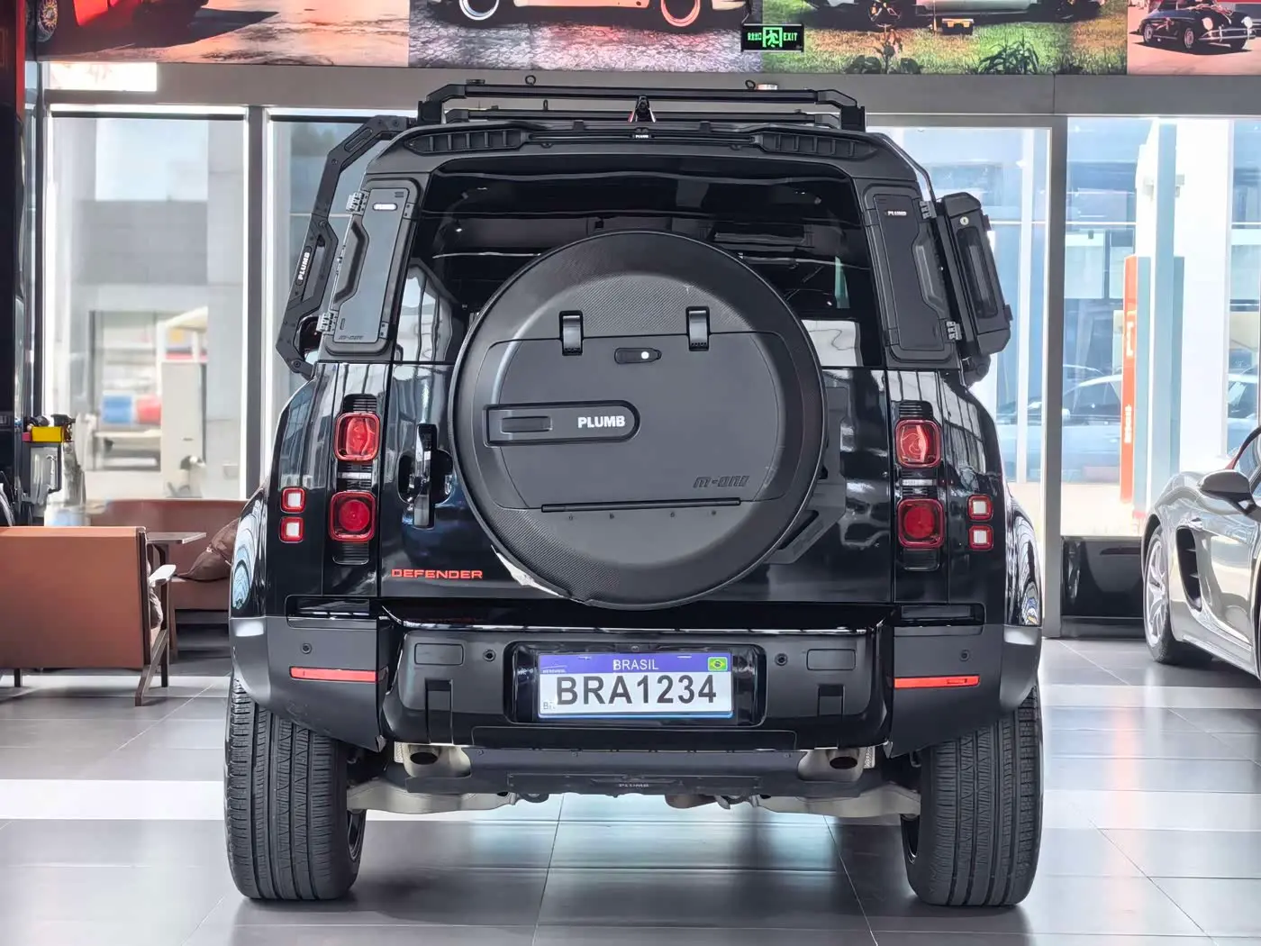 Land Rover Defender 2024 — Photo 12/12