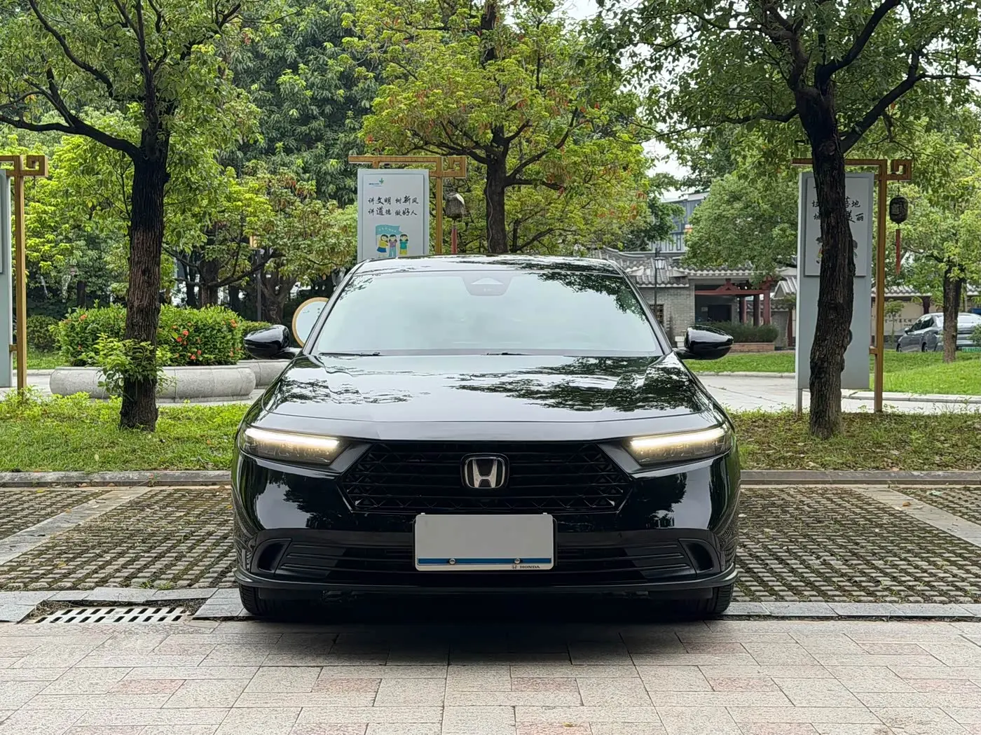 Honda Accord 2024 — Фото 2/20