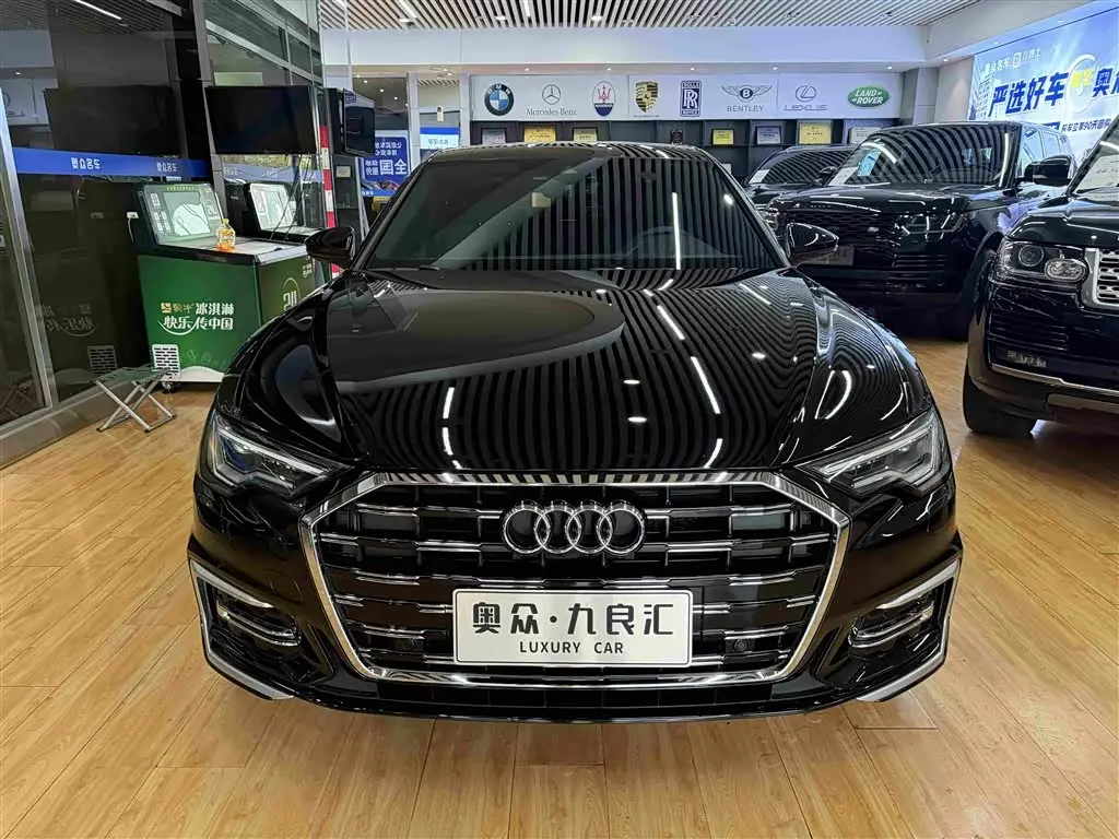 Audi A6L 2024 — Фото 2/13