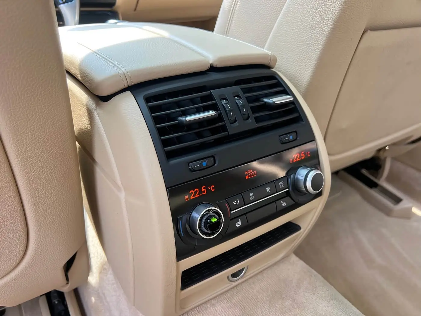 BMW 5 Series 2014 — Photo 7/19