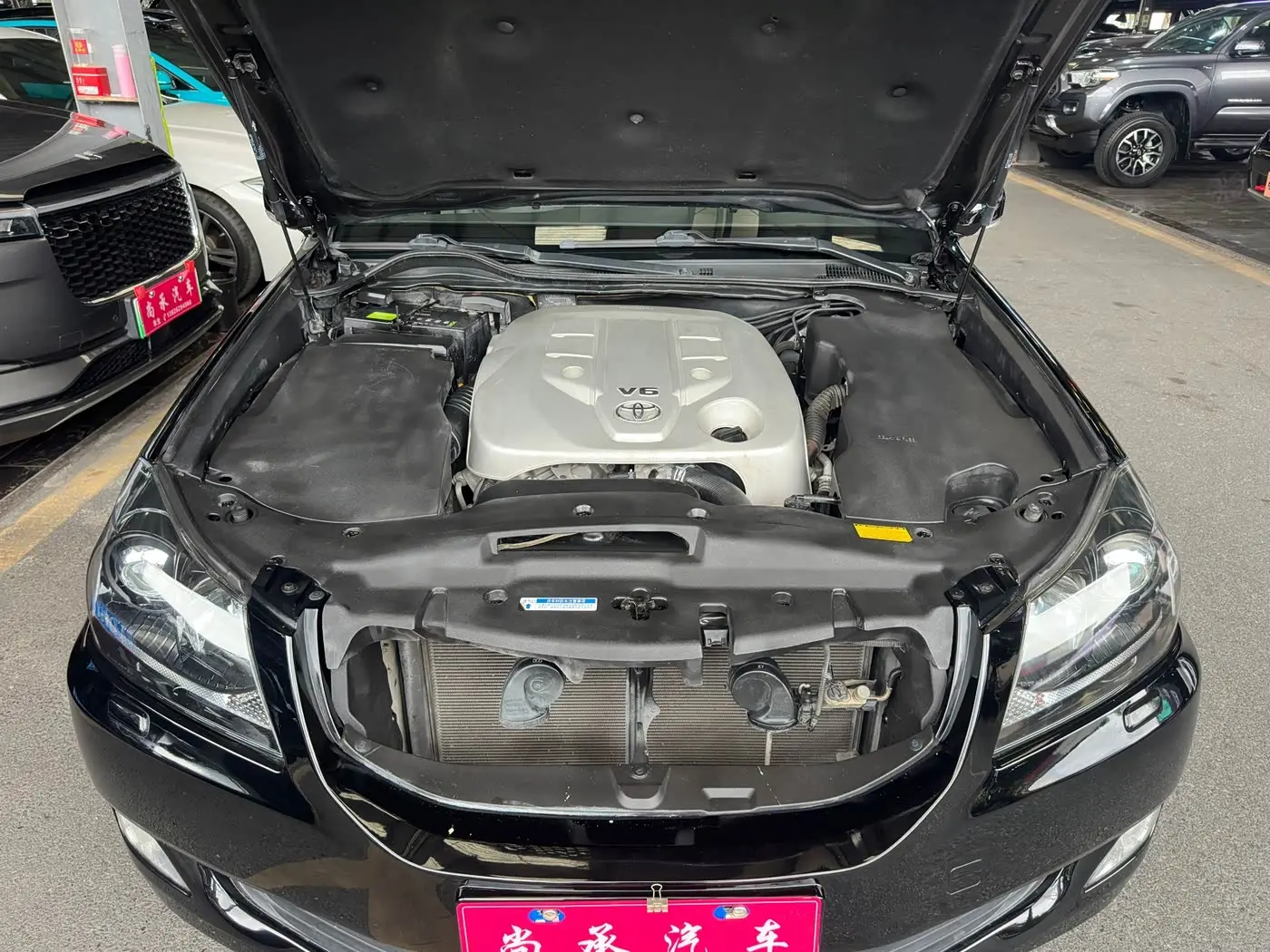 Toyota Crown 2012 — Şəkil 8/18