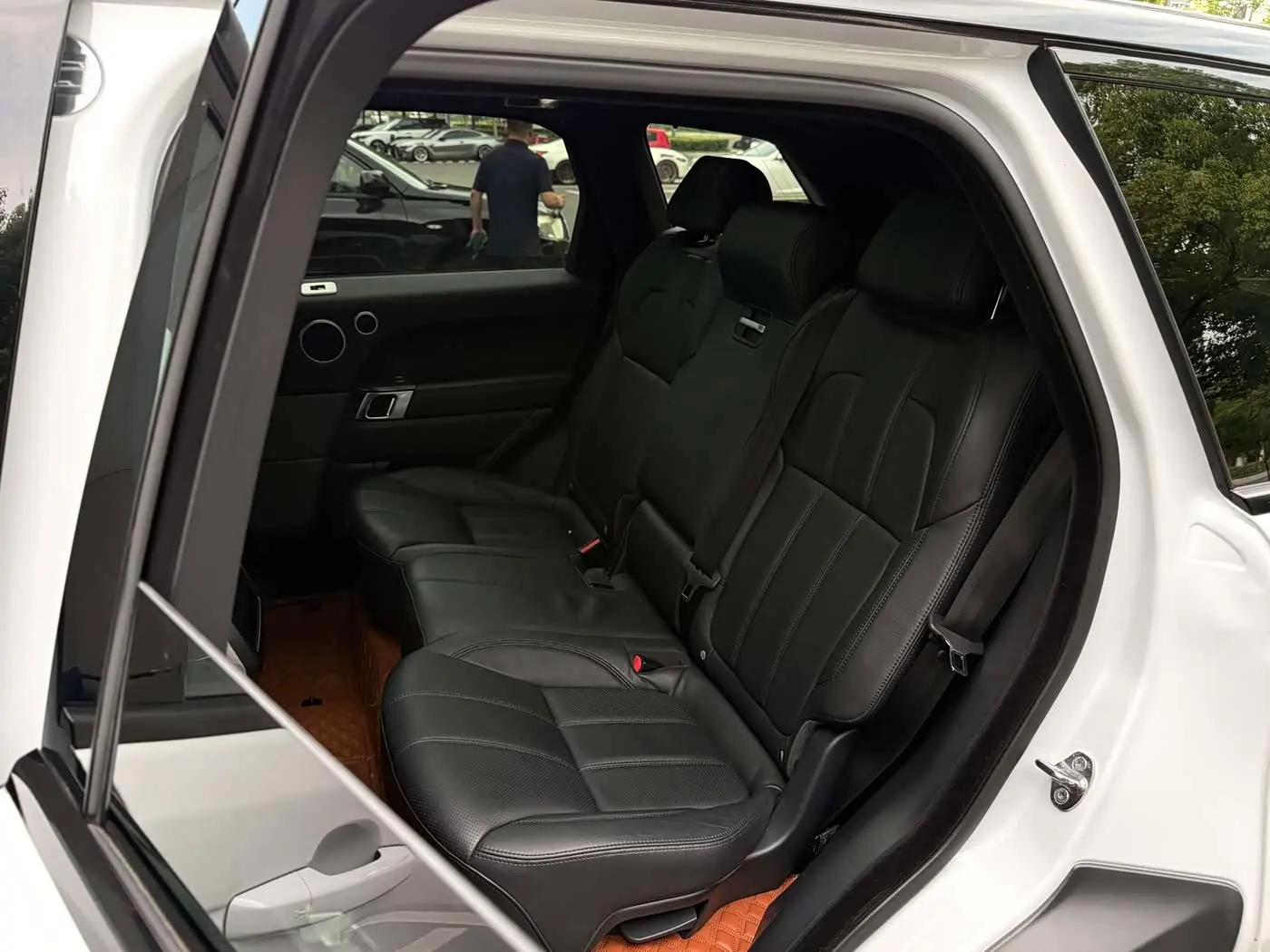 Land Rover Range Rover Sport 2017 — Photo 13/20