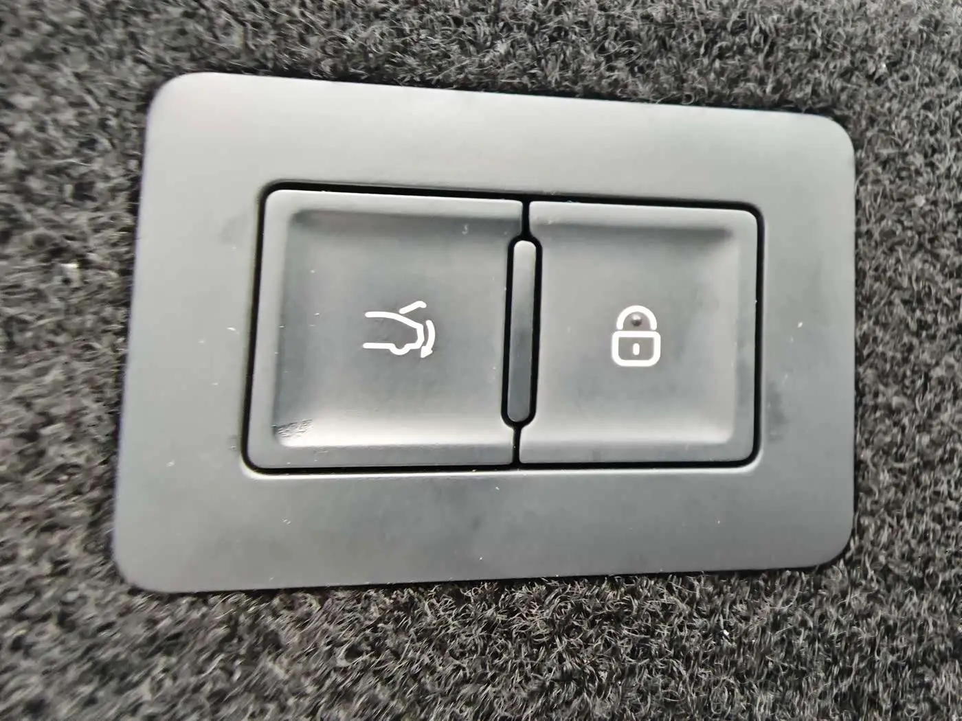 BYD Han L 2025 — Photo 4/18