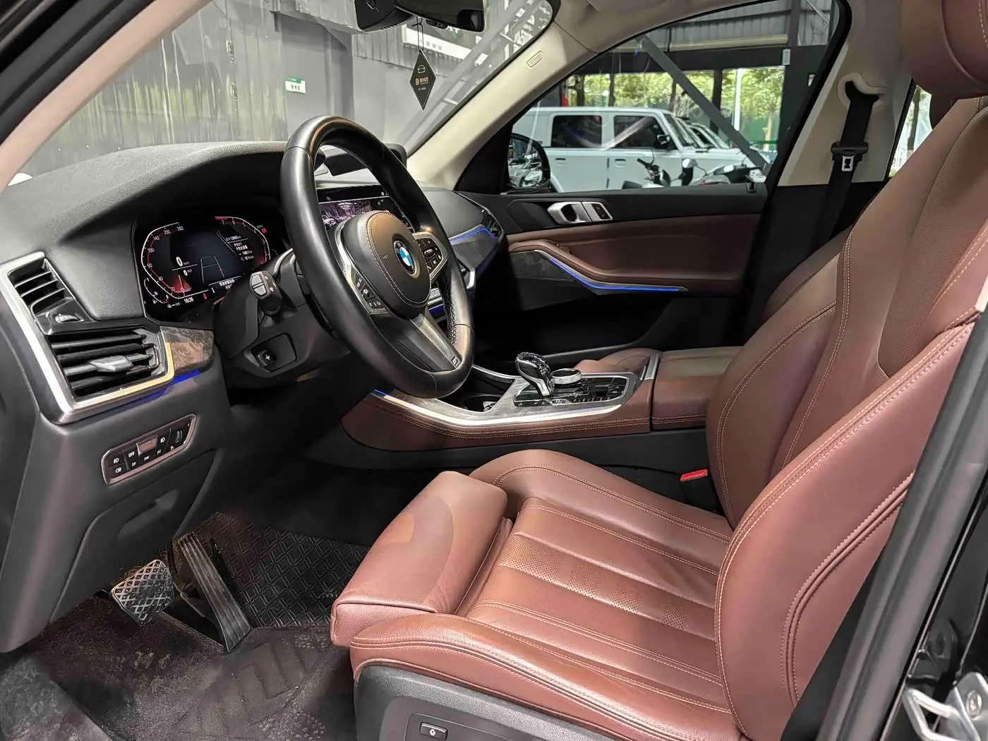 BMW X5 2019 — Photo 11/20