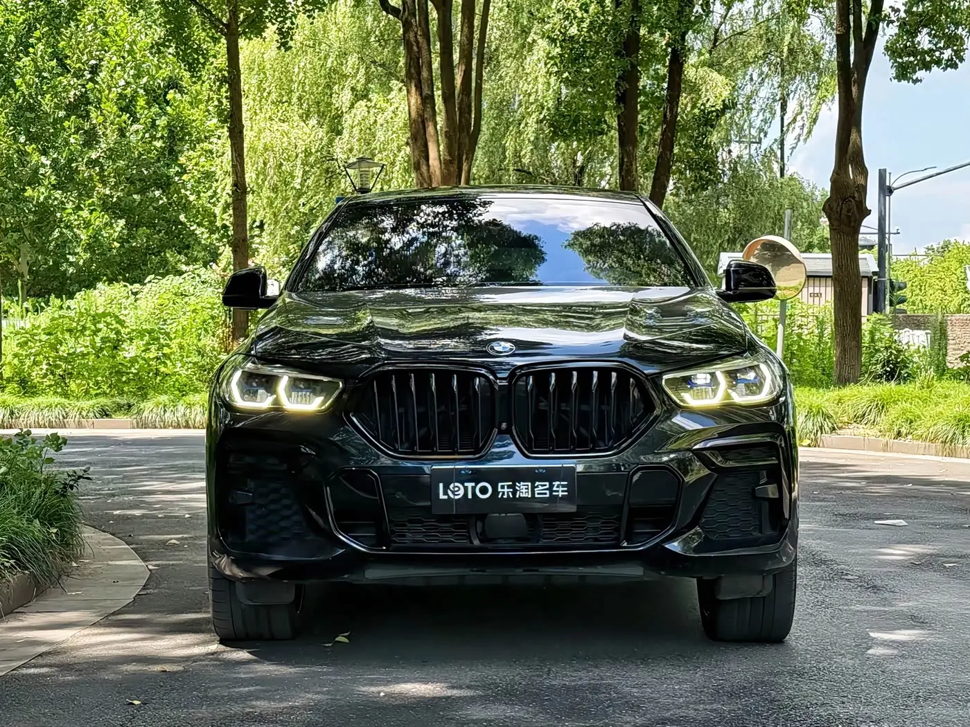 BMW X6 2022 — Фото 2/10