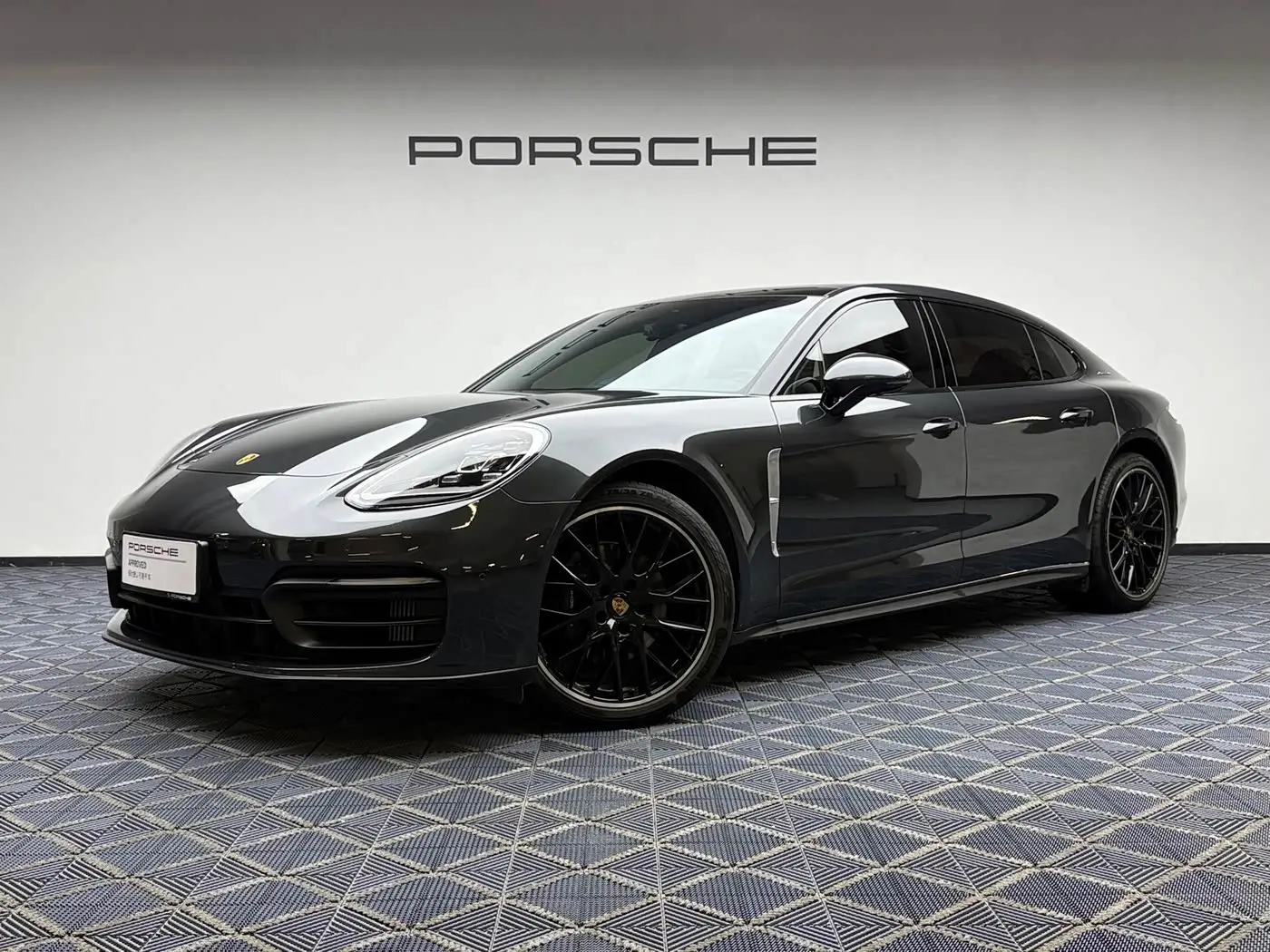 Porsche Panamera, 2023
