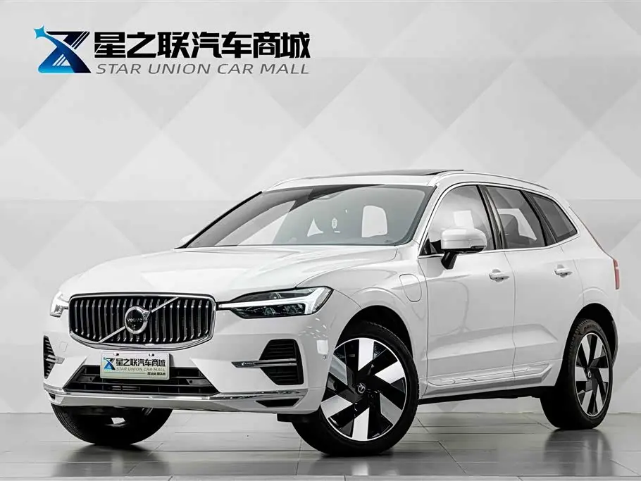 Volvo XC60 Plug-in Hybrid 2025 — Şəkil 1/20