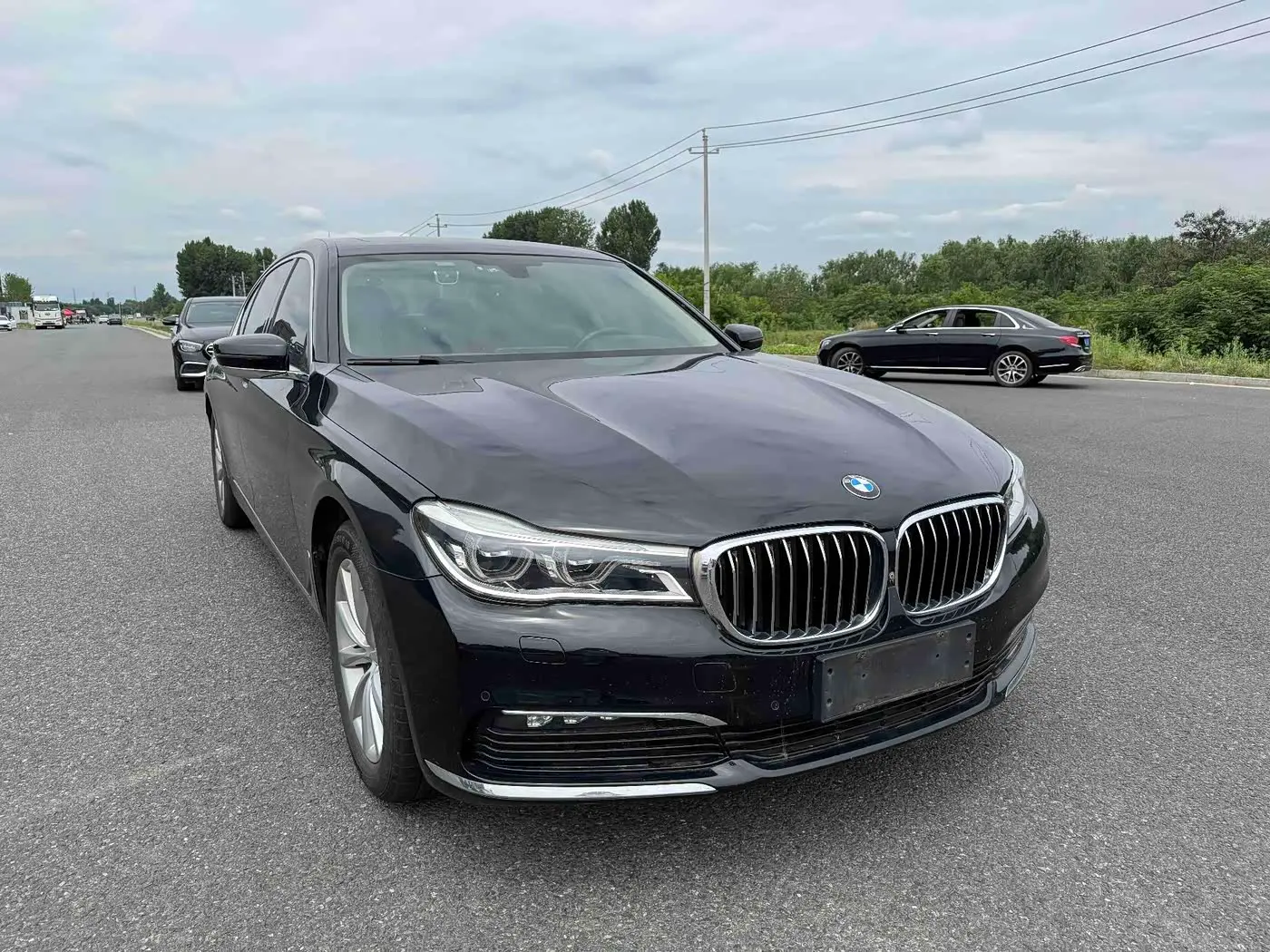 BMW 7 Series 2017 — Photo 3/9