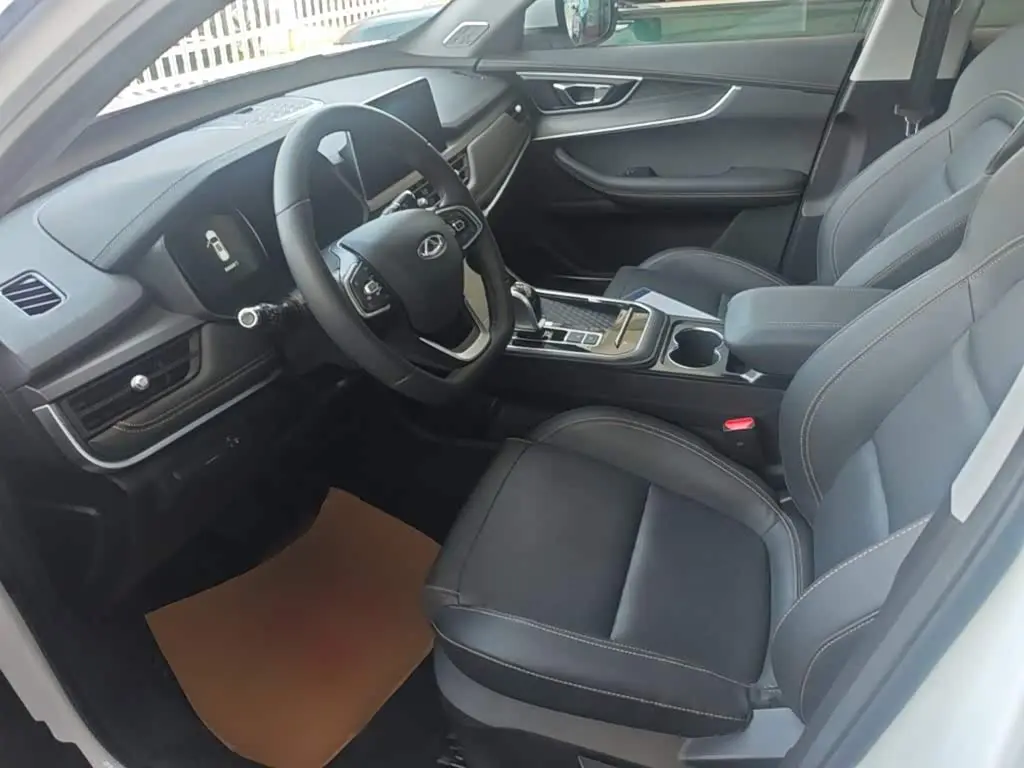Chery Tiggo 8 2025 — Фото 15/20