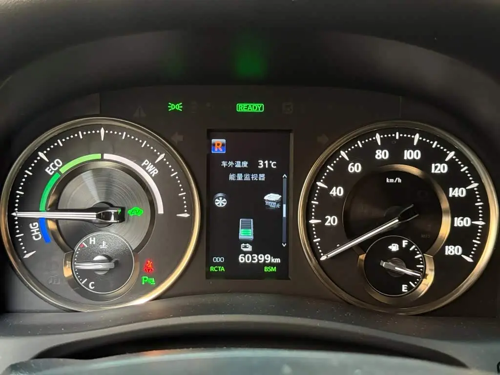 Toyota Vellfire 2019 — Photo 5/13