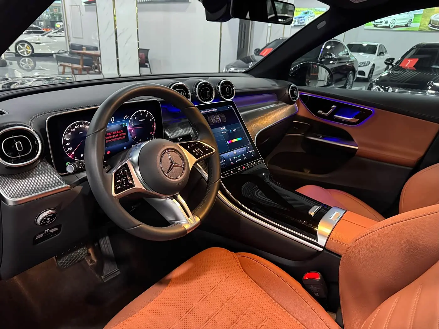 Mercedes-Benz GLC 2023 — Фото 4/13