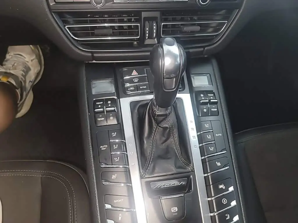 Porsche Macan 2019 — Şəkil 14/20