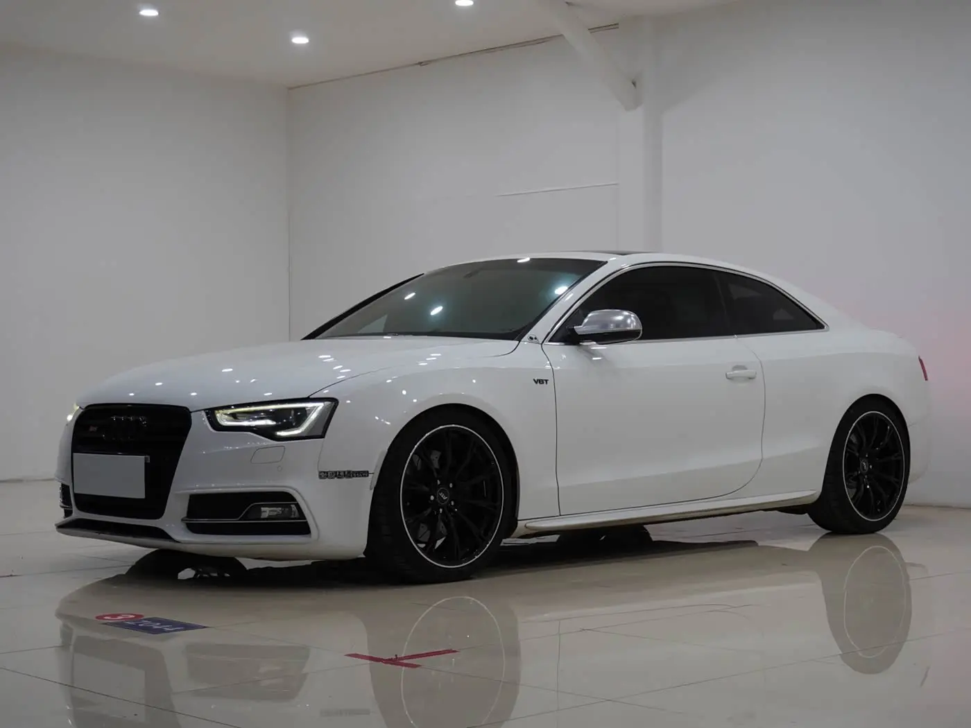 Audi S5 2012 — Photo 1/13