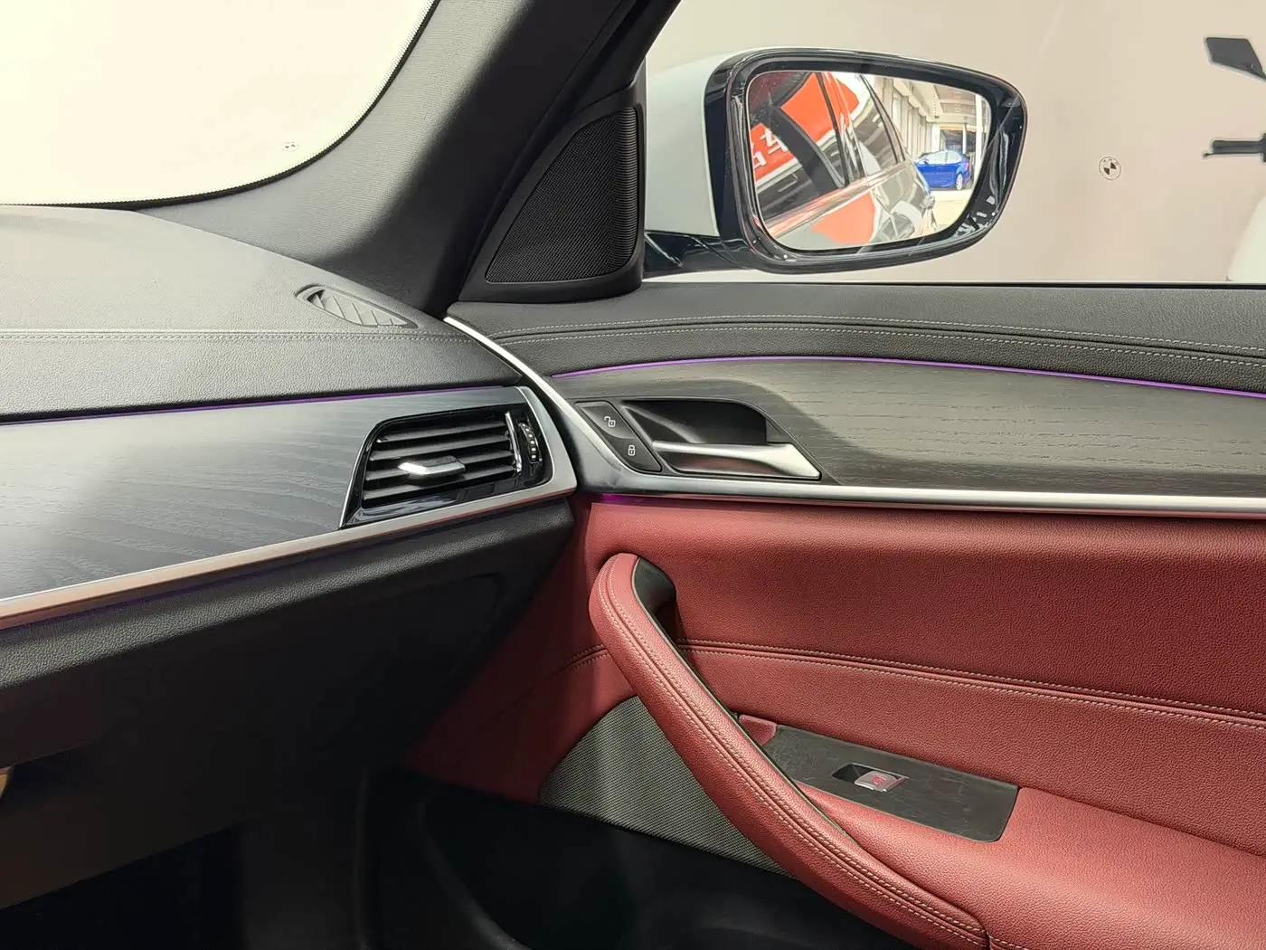 BMW 5 Series 2022 — Фото 13/14